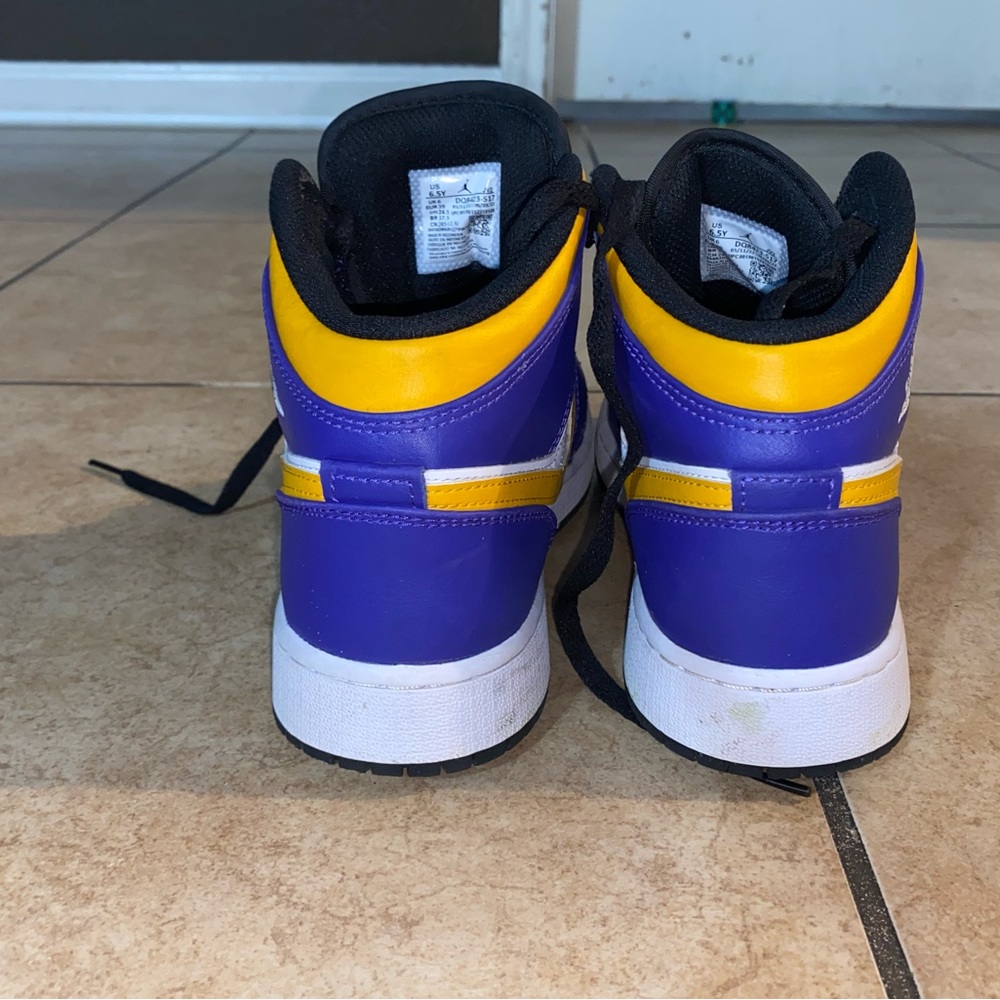 Air Jordan - Picture 5 of 7